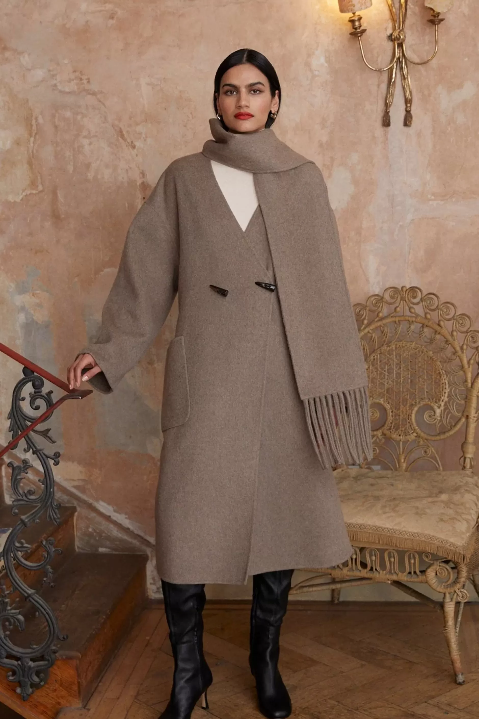 Jovonna London Jackets/coats^MILDRED COAT WITH SCARF